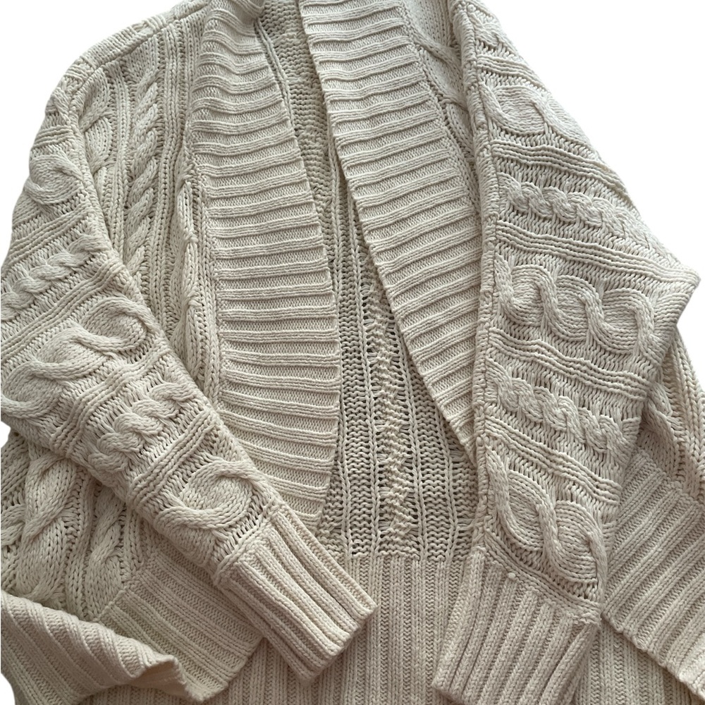 TALULAH Cream Cable Knit Cardigan